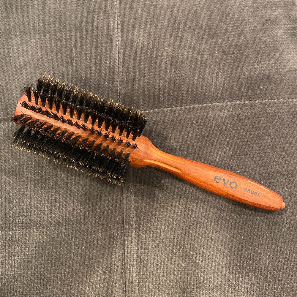Evo Bruce round brush